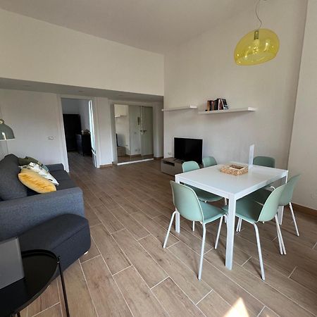 New Apartment With Balcony, Isola Bosco Verticale Milano Esterno foto