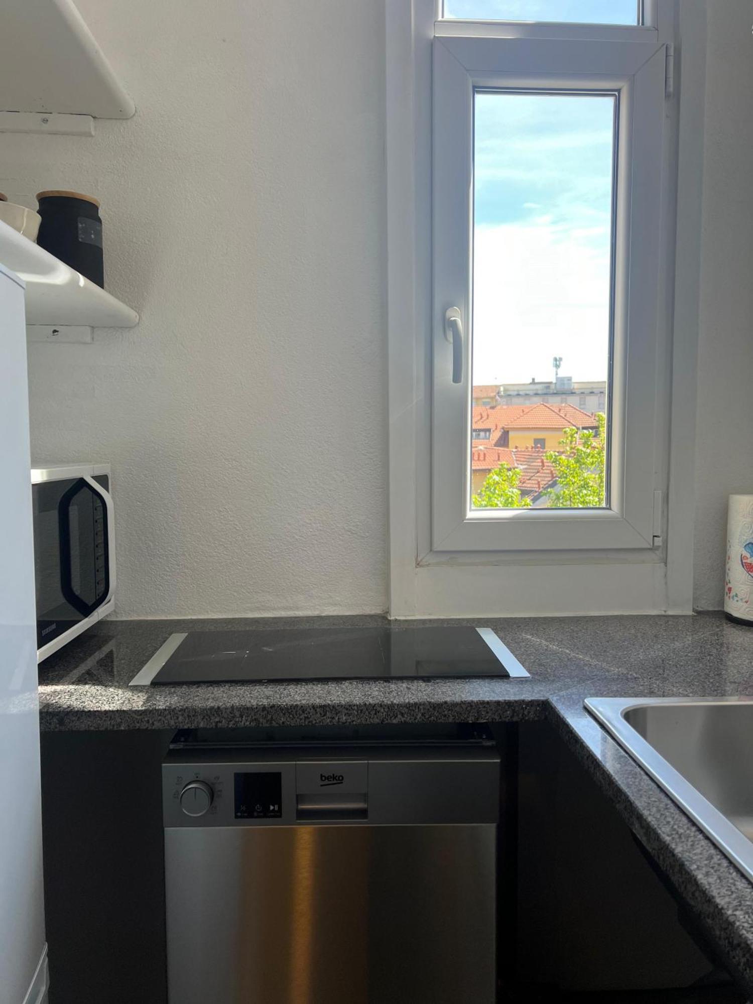 New Apartment With Balcony, Isola Bosco Verticale Milano Esterno foto