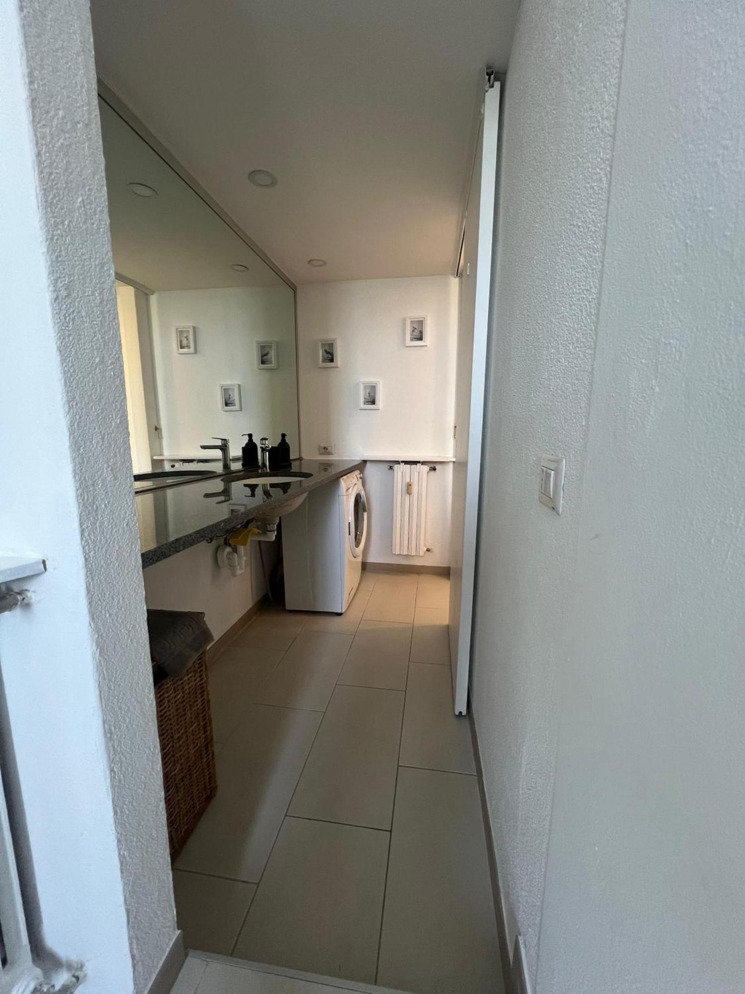 New Apartment With Balcony, Isola Bosco Verticale Milano Esterno foto