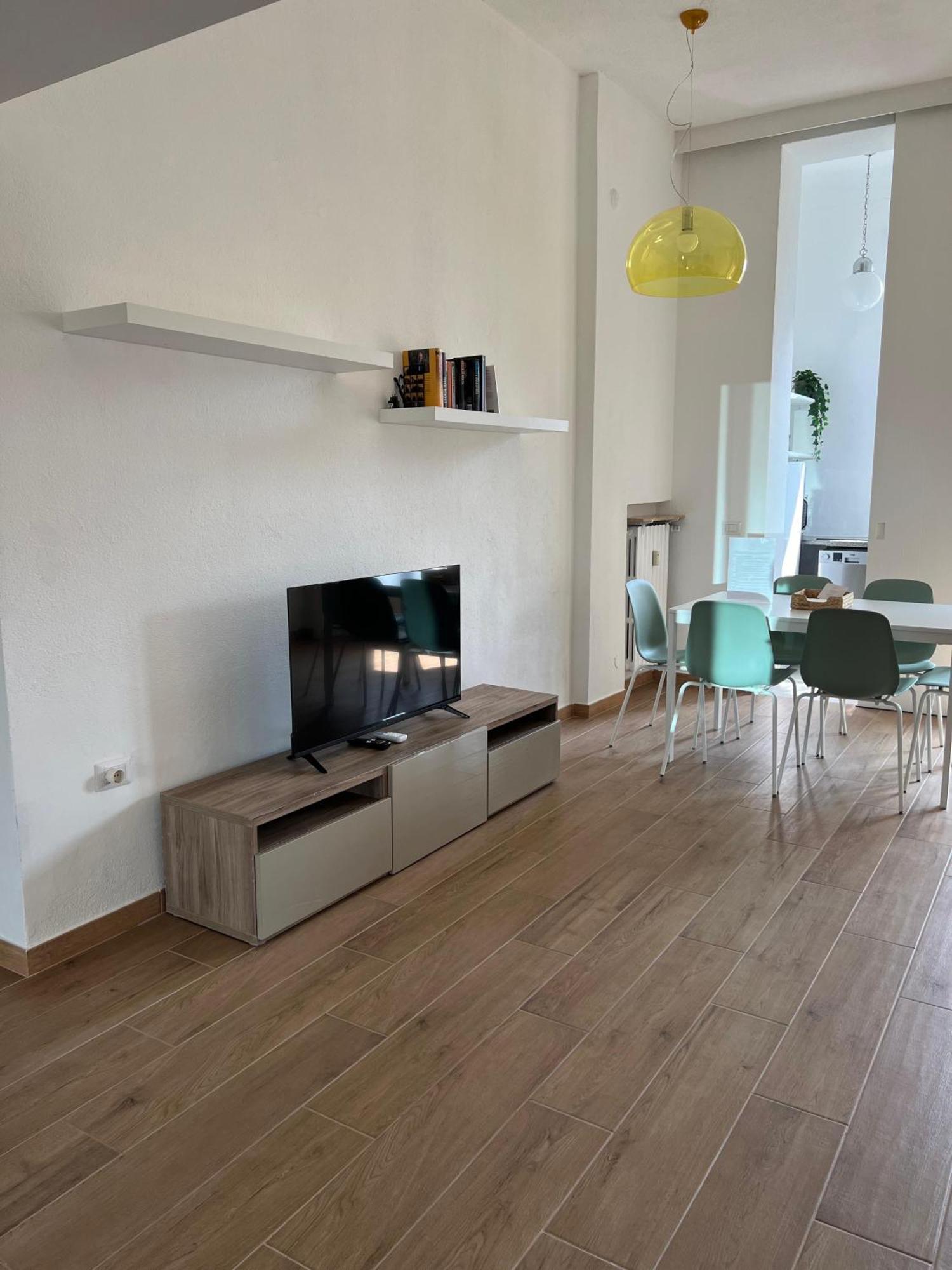 New Apartment With Balcony, Isola Bosco Verticale Milano Esterno foto