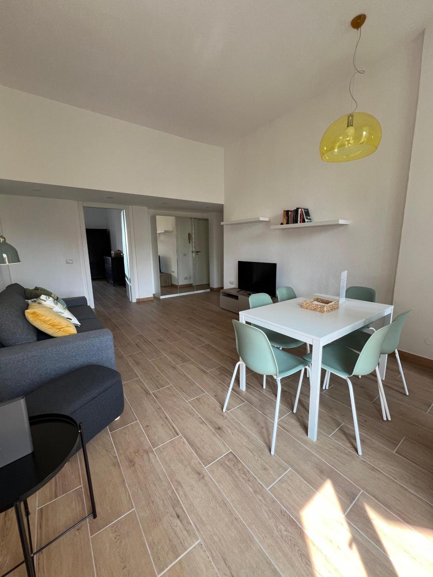 New Apartment With Balcony, Isola Bosco Verticale Milano Esterno foto